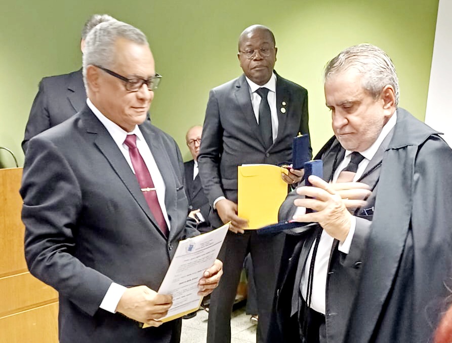 Read more about the article Entrega da Medalha Ministro GETÚLIO PINHEIRO DE SOUZA – Brasília DF – 01/12/2023